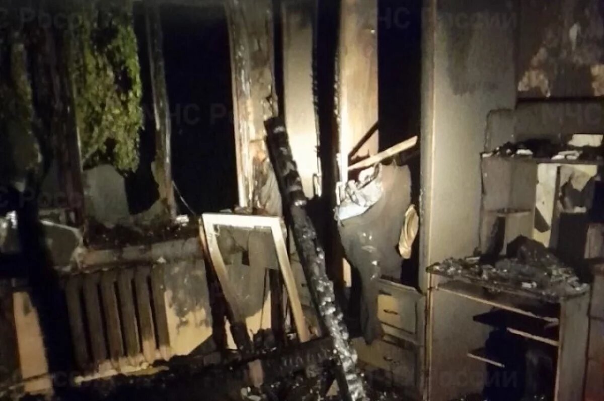    40 человек эвакуировали спасатели на пожаре в брянском поселке Любохна