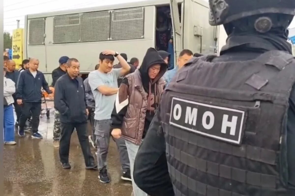    В Ленинском районе Красноярска в ходе рейда задержали 340 мигрантов