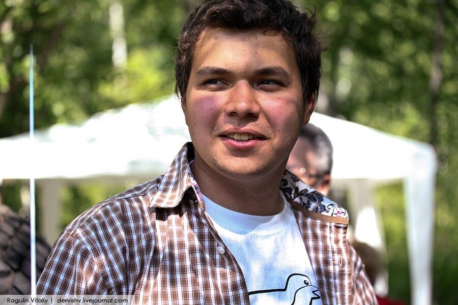 Олег Мельников