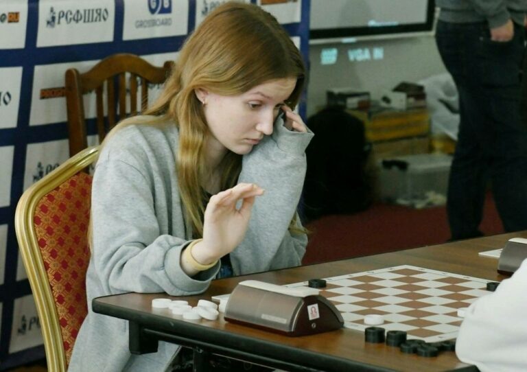    Орская спортсменка Виктория Захарова выступит на чемпионате мира по шашкам Кристина Просвиркина