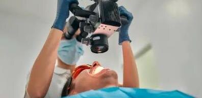 Стоматологический микроскоп