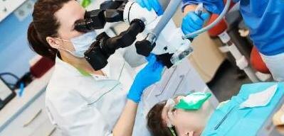 Лечение под микроскопом