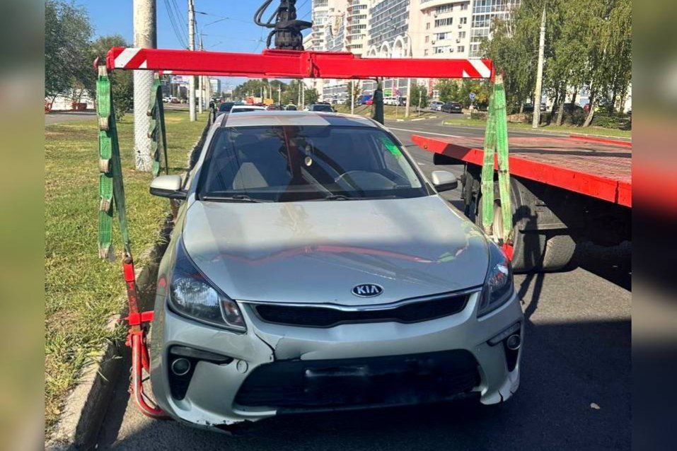    Автоледи с пугающим количеством нарушений задержали в Воронеже взято из телеграм-канала воронежского управления ГИБДД