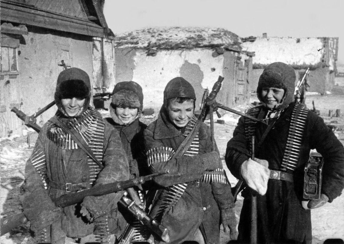 Юные партизаны...