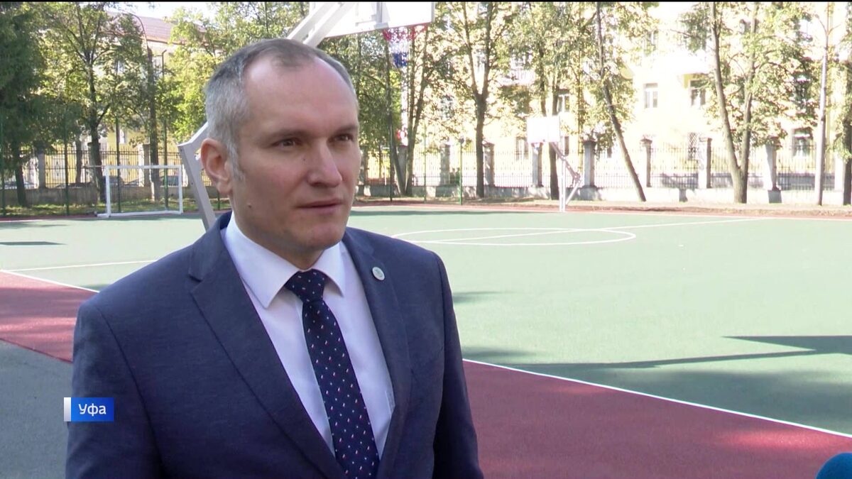    В Уфе в День знаний в УГНТУ открыли новую спортплощадку