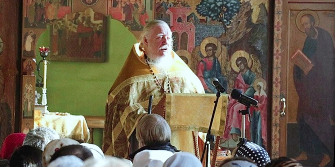 В церковь надо ходить не для того, чтобы свечку поставить. Объясняет священник