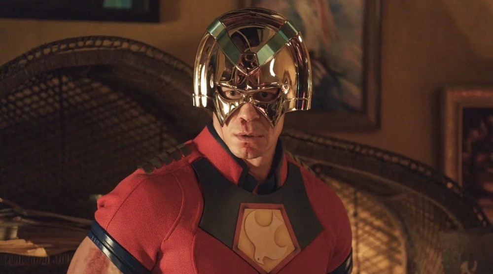     Кадр из 1 сезона сериала «Миротворец» (2022)