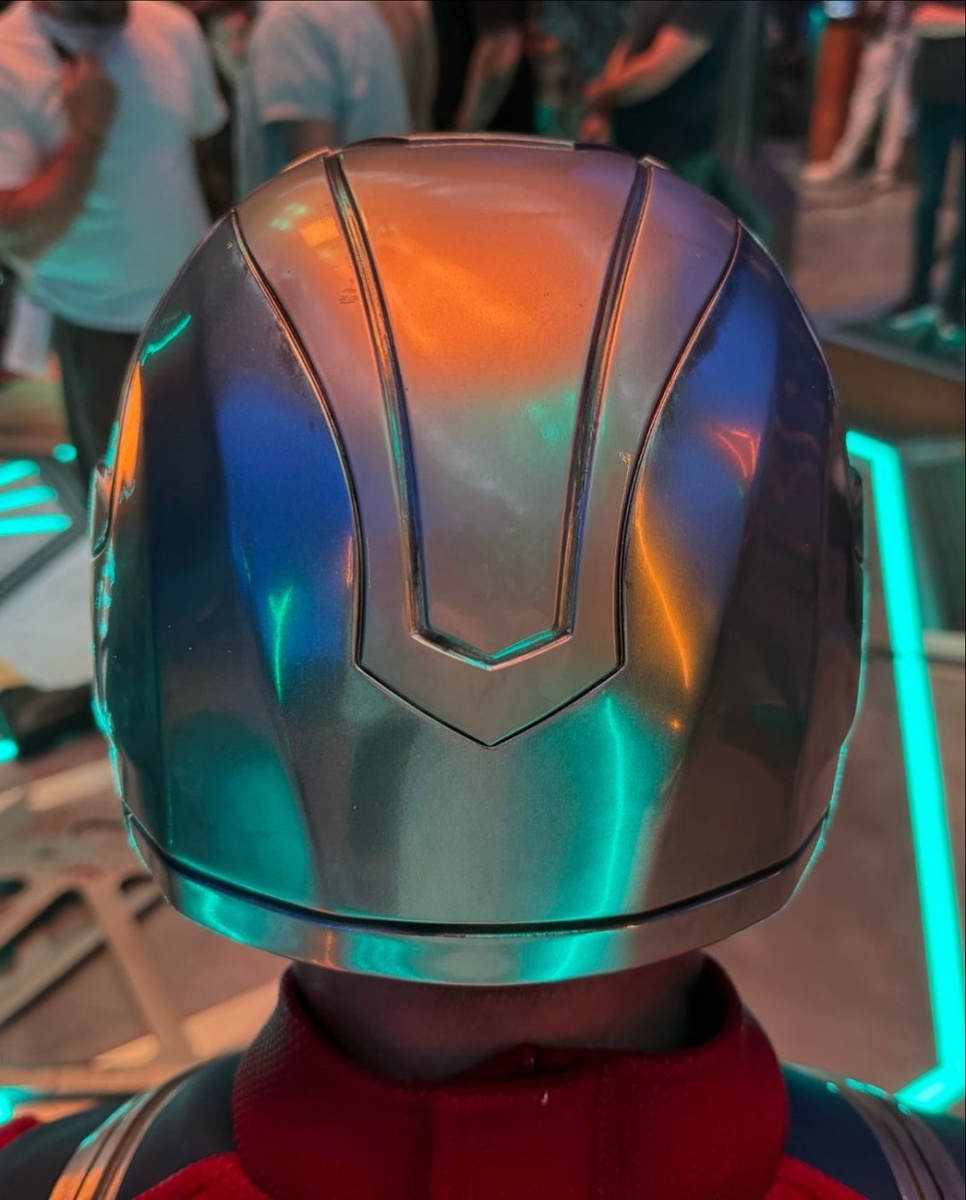     Кадр со съемок 2 сезона сериала «Миротворец» (2025) / Фото: Instagram*/jamesgunn / *соцсеть признана в России экстремистской и запрещена