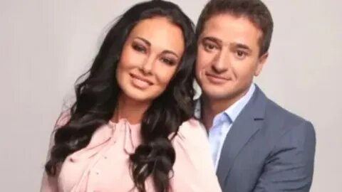 Его первой женой стала обворожительная Марина Александрова, но их брак лопнул как мыльный пузырь через 2 года. Оказалось, что он завел любовь на стороне.-7