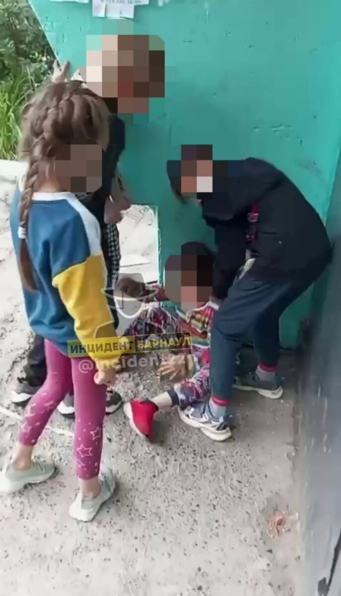    Конфликт детей. Источник: кадр видео, t.me/incident22