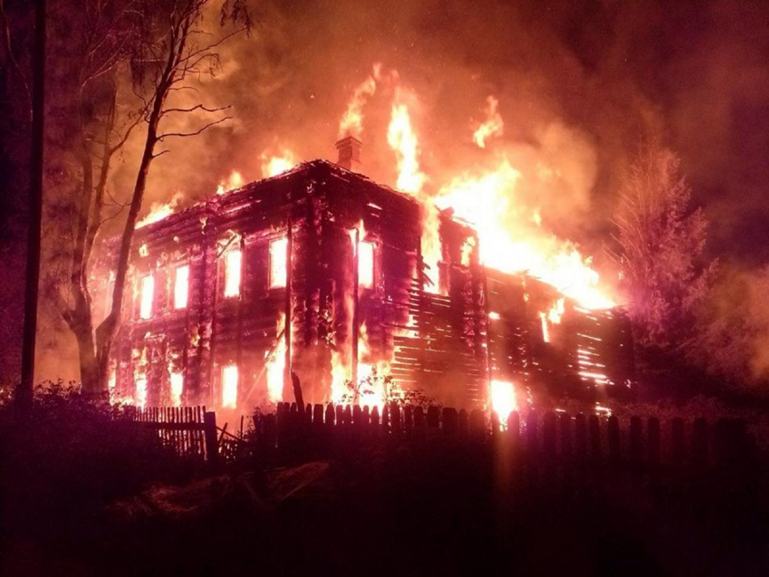 Пожар ничего не оставляет после себя! Даже пиростикера