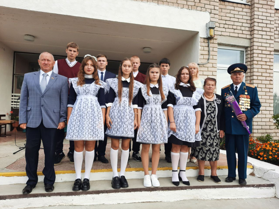    В Слободокучинской СШ прошла торжественная линейка, посвященная празднику Первого звонка