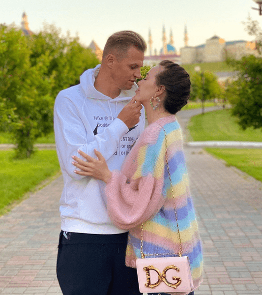 СтарХит (Дмитрий Тарасов и Анастасия Костенко)