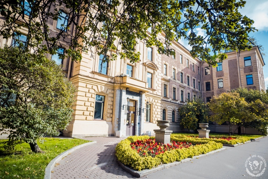 Моя альма-матер: Первый Санкт-Петербургский Государственный Университет имение академика И.П.Павлова