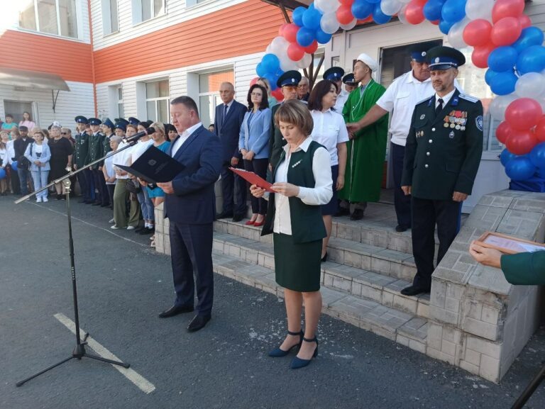    В Оренбуржье появился первый казачий кадетский корпус Марина Шарт