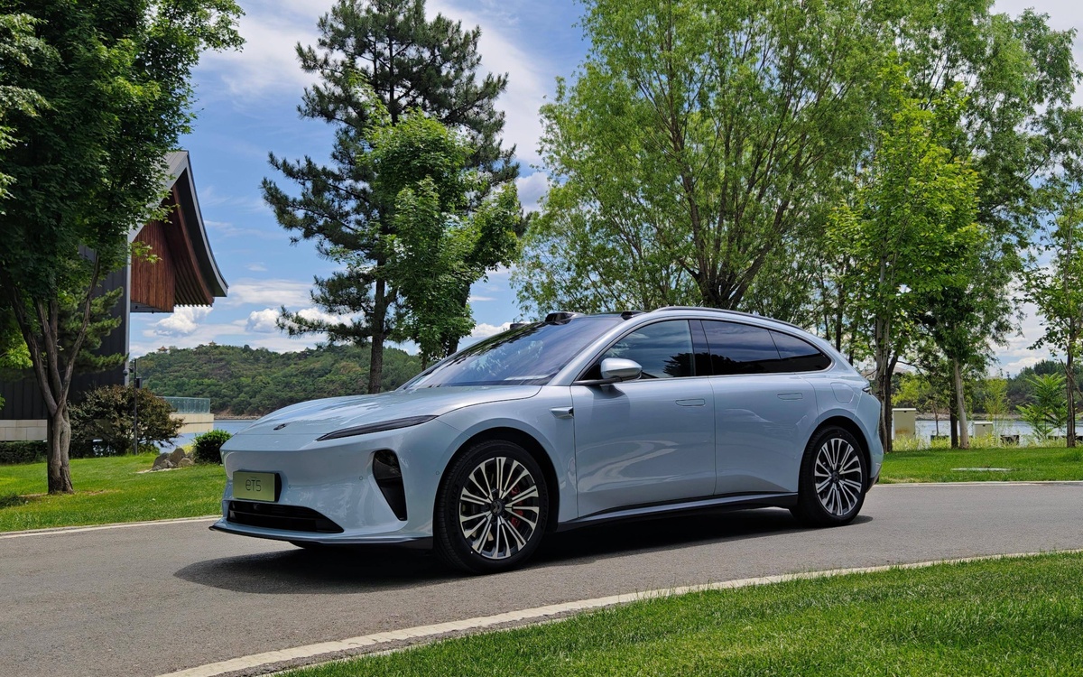 Nio ET5