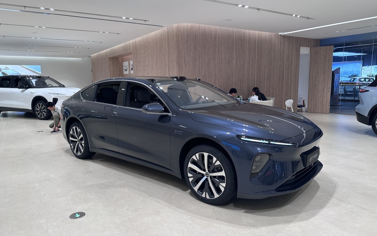 Nio ET7