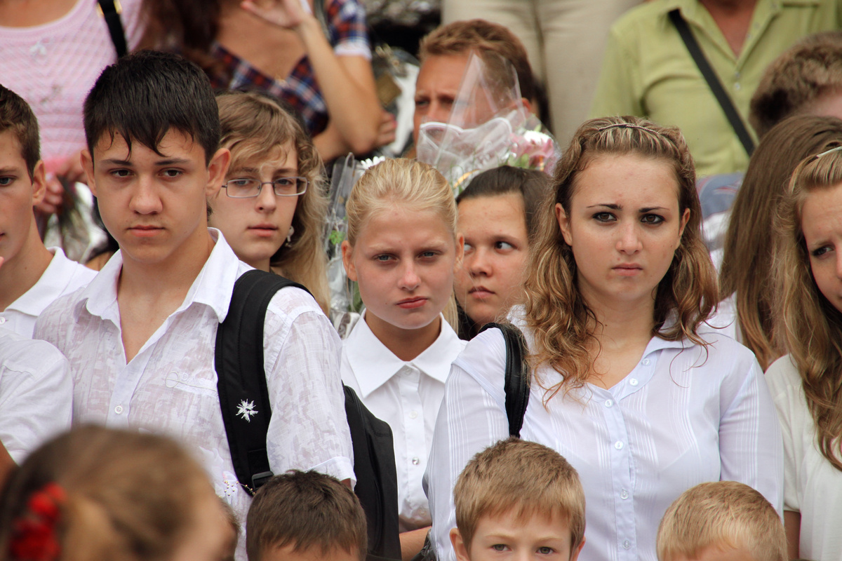 10 класс. 2010 год. Первая гимназия им. А. С. Пушкина. Севастополь. Я, и другие приговоренные к одиннадцати годам строгой школы.  