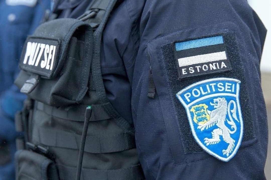    Полиция Эстонии изъяла памятник солдату СС, который хотели установить в Лихуле