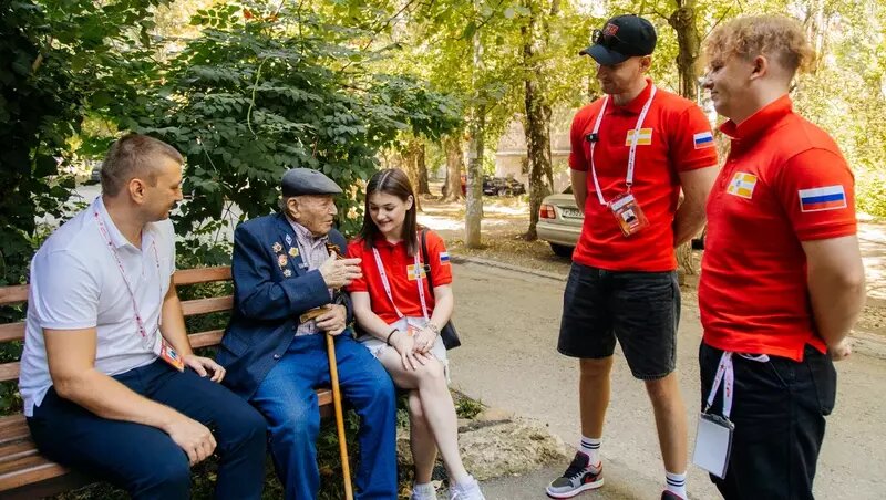    Участники фестиваля встретились с ветеранами в Ставрополе Фото: «Солдатский конверт»