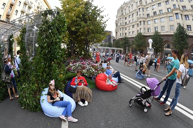    Уличный фестиваль «Добрая Москва 871» на Цветном бульваре в честь Дня города. Фото:  РИА Новости/ Михаил Воскресенский