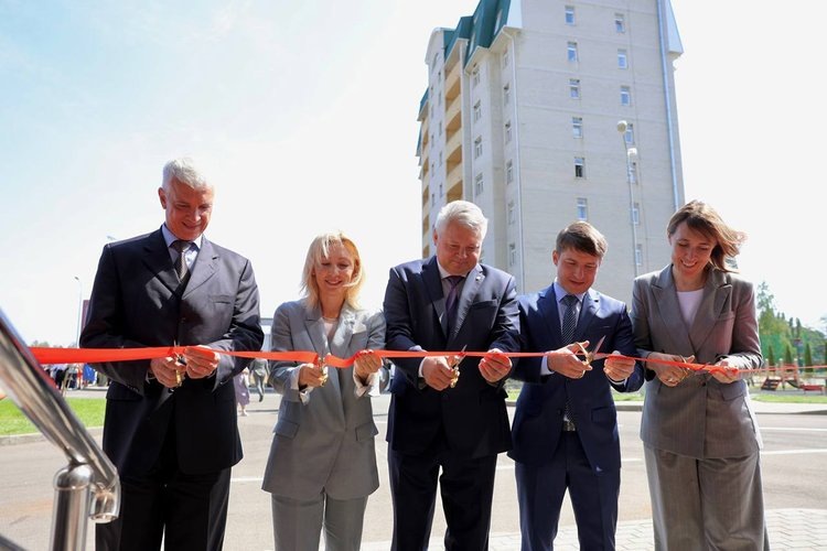     Открытие Геномного центра в СКФУ приурочили к началу учебного года
