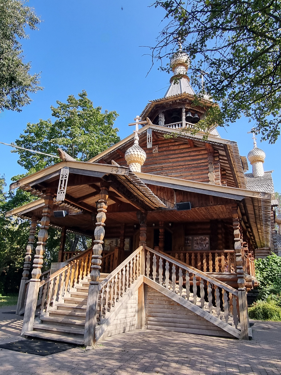 Храм покровителя Москвы святого Георгия Победоносца в Коптево. Фото автора статьи.