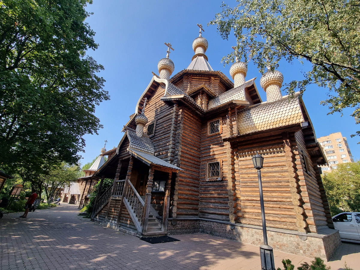 Храм покровителя Москвы святого Георгия Победоносца в Коптево. Фото автора статьи.