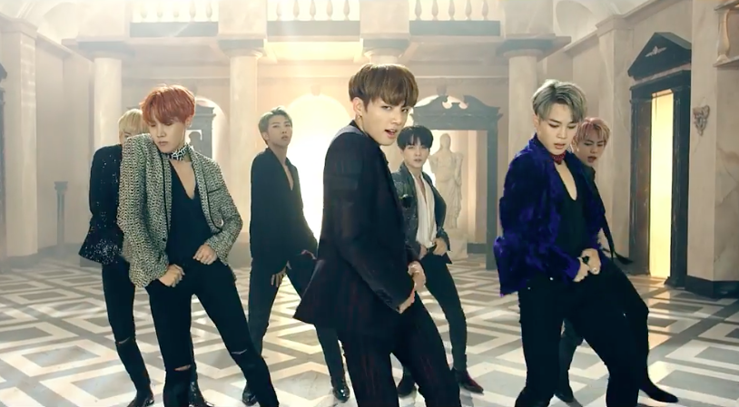 кадр из клипа Blood, Sweat & Tears