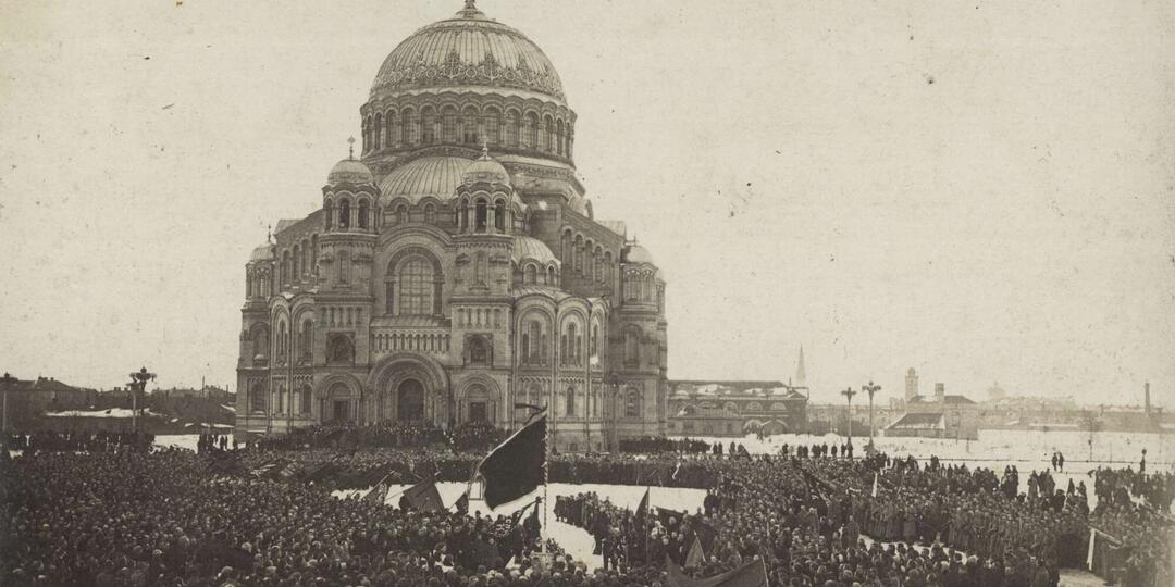 КРОНШТАДТ. Что помнит старая Якорная площадь?