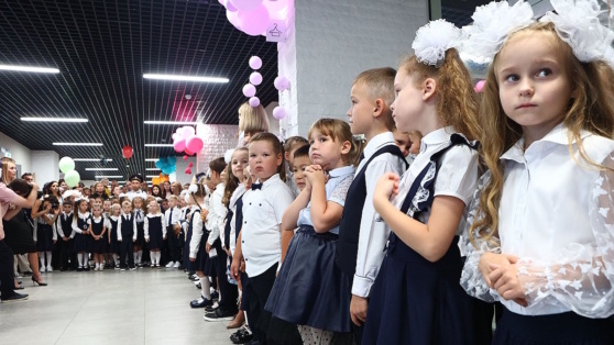    Линейки в московских школах провели внутри зданий для обеспечения безопасности Богдан Герцен