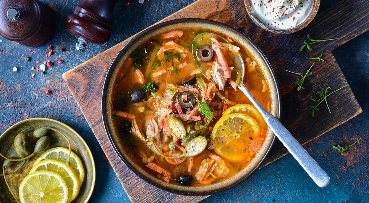 Вкусная солянка мясная сборная 