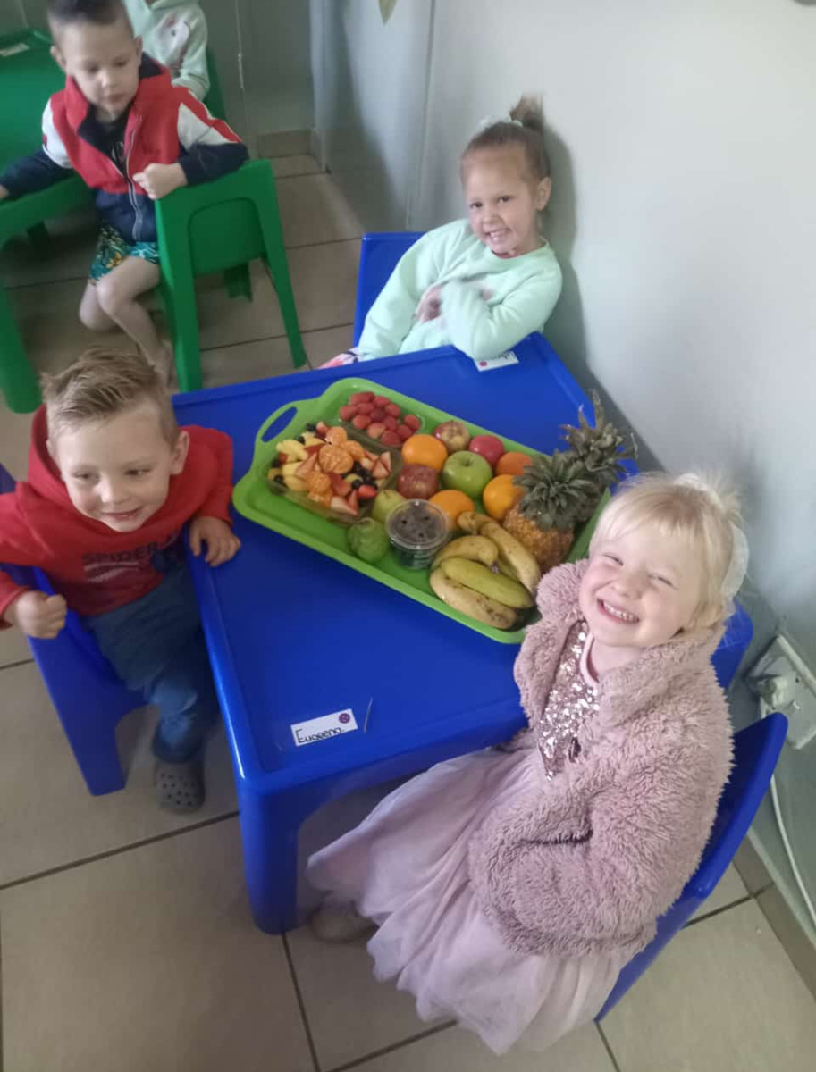 Готовые к фруктовому салатику