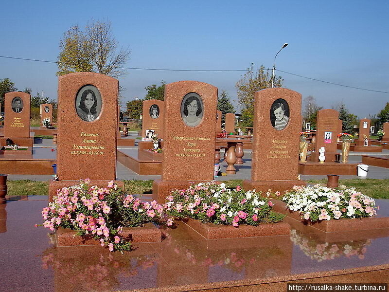 Город Ангелов. Мемориальное кладбище в Беслане. Изображение из открытых источников.