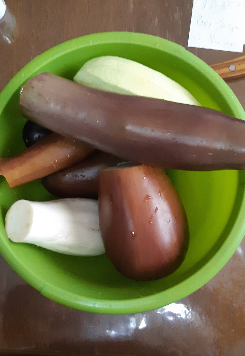 Баклажанчики 2,7 кг.