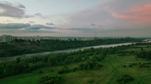 Наш город в лучах заходящего солнца..