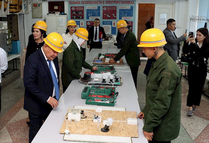 Листайте вправо, чтобы увидеть больше изображений