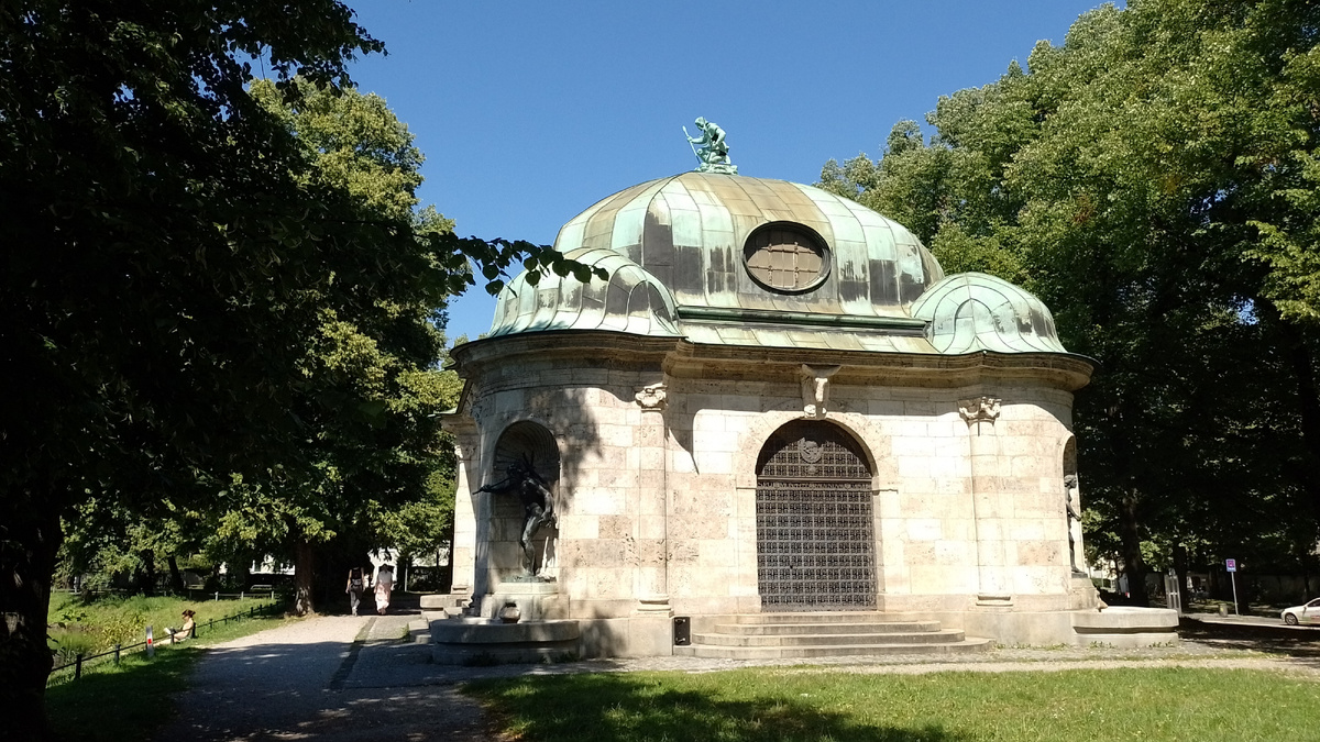 Хубертус-павильон.