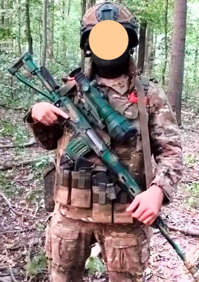 12. Ещё воин с СВДС (кадр из открытых источников)