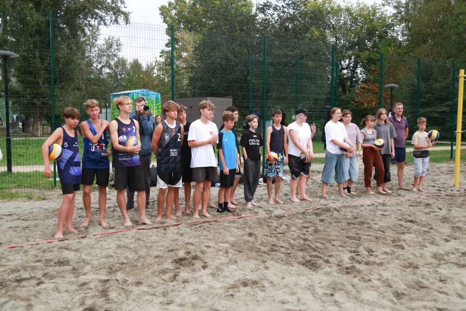    Открытие площадки для пляжного волейбола в Барнауле . Источник: Олег Укладов