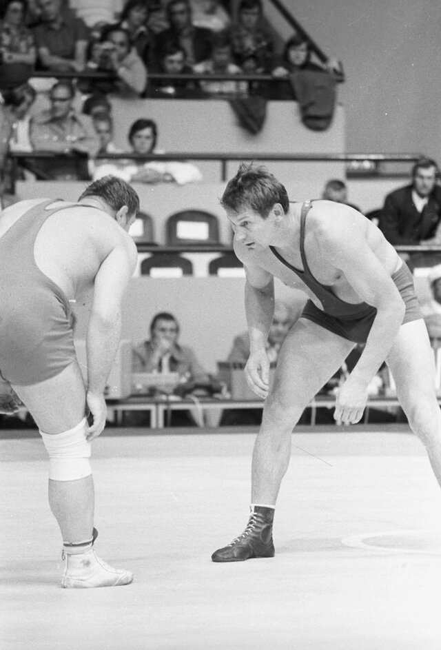    Олимпийский чемпион по вольной борьбе 1964, 1968 годов Александр Медведь (справа) во время поединка. XX Летние Олимпийские игры. 01.09.1972 г. Фото:  РИА Новости/ Юрий Сомов