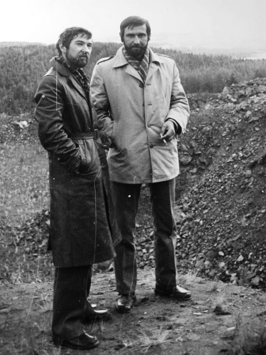 Сысоев Геннадий Борисович – первый слева.