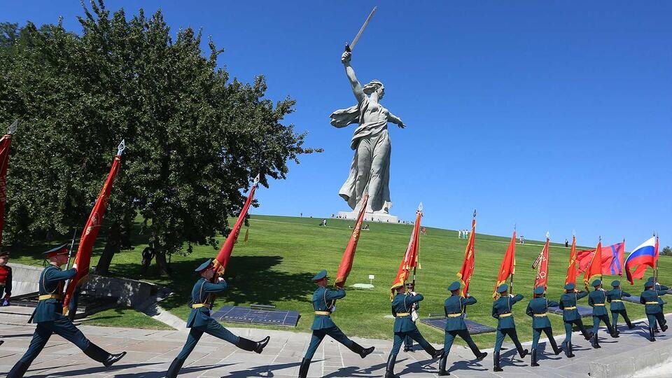 Фото: © Мероприятия в честь окончания Второй мировой войны в Волгограде. ТАСС/Дмитрий Рогулин
