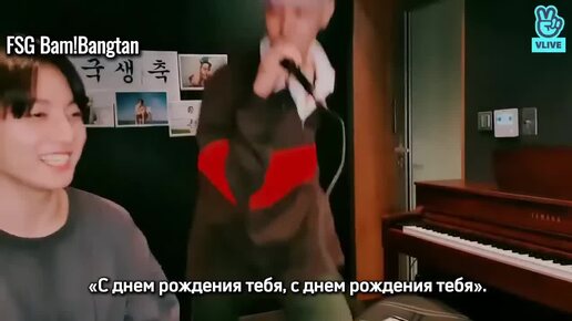 Video herunterladen: Чонгук лайв 31.08.2021 | Русские субтитры | [BTS] [RUS SUB]