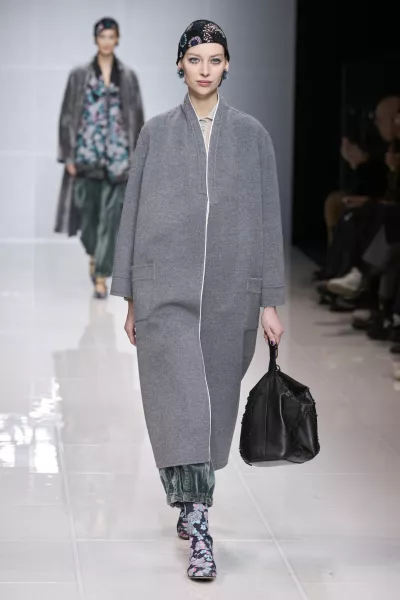 Giorgio Armani pret-a-porter осень-зима 2024/25, коллекция «Зимние цветы»