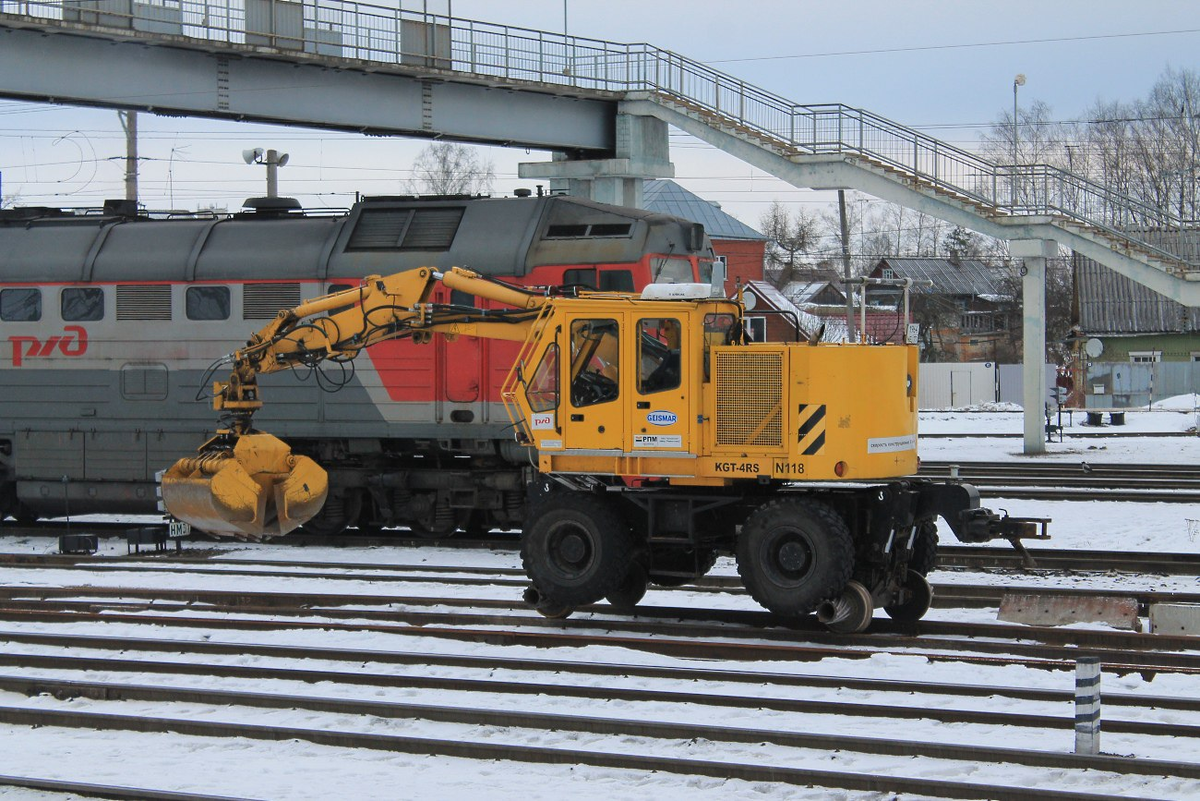 Экскаватор с гибридным ходом KGT-4RS-118. Источник: avoid/railgallery