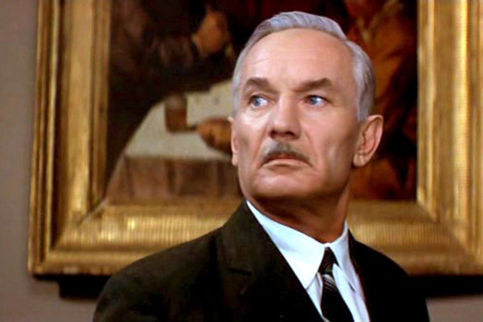    Актер Иван Переверзев в фильме "Корона Российской Империи, или Снова Неуловимые".