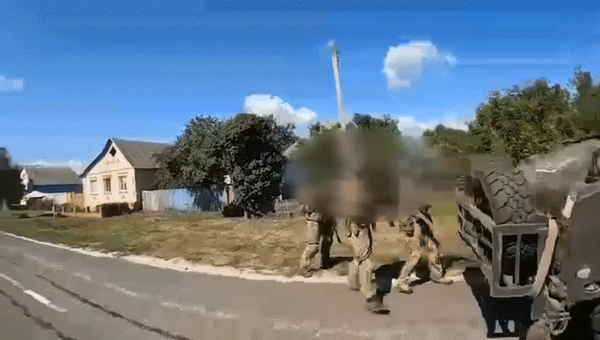 ОНИ ПРИШЛИ КАК К СЕБЕ ДОМОЙ. ВИДЕО: ТГ-КАНАЛ "ЮГ-LIVE”