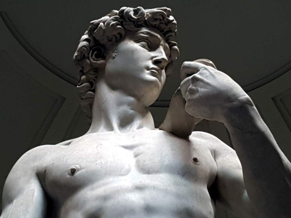 статуя Давида Микеладжело