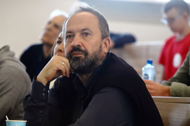  По словам Ивана Благодыря, обмен опытом между выпускниками является важной составляющей встреч в НГУ. Фото Михаила Перикова